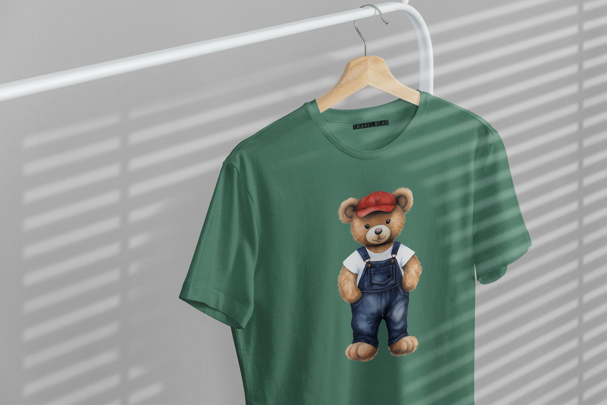 Comfort Fit Green T-Shirt with Bear Print